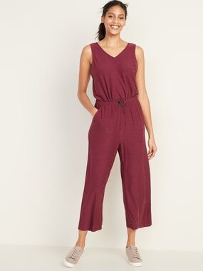 Old Navy Active Breathe On Sleeveless V-Neck Jumpsuit in Wine Stain Size Small